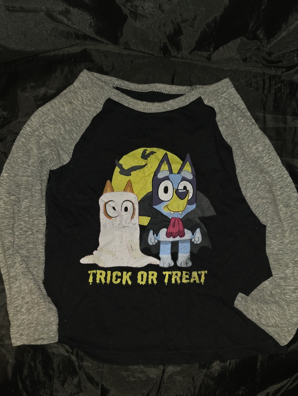 jumping beans Black & Gray 'Trick or Treat' Bluey Halloween Raglan Tee